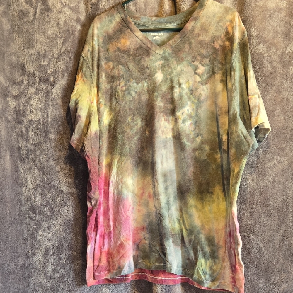 Old Navy Blue Tie-Dye Soft-Washed T-Shirt